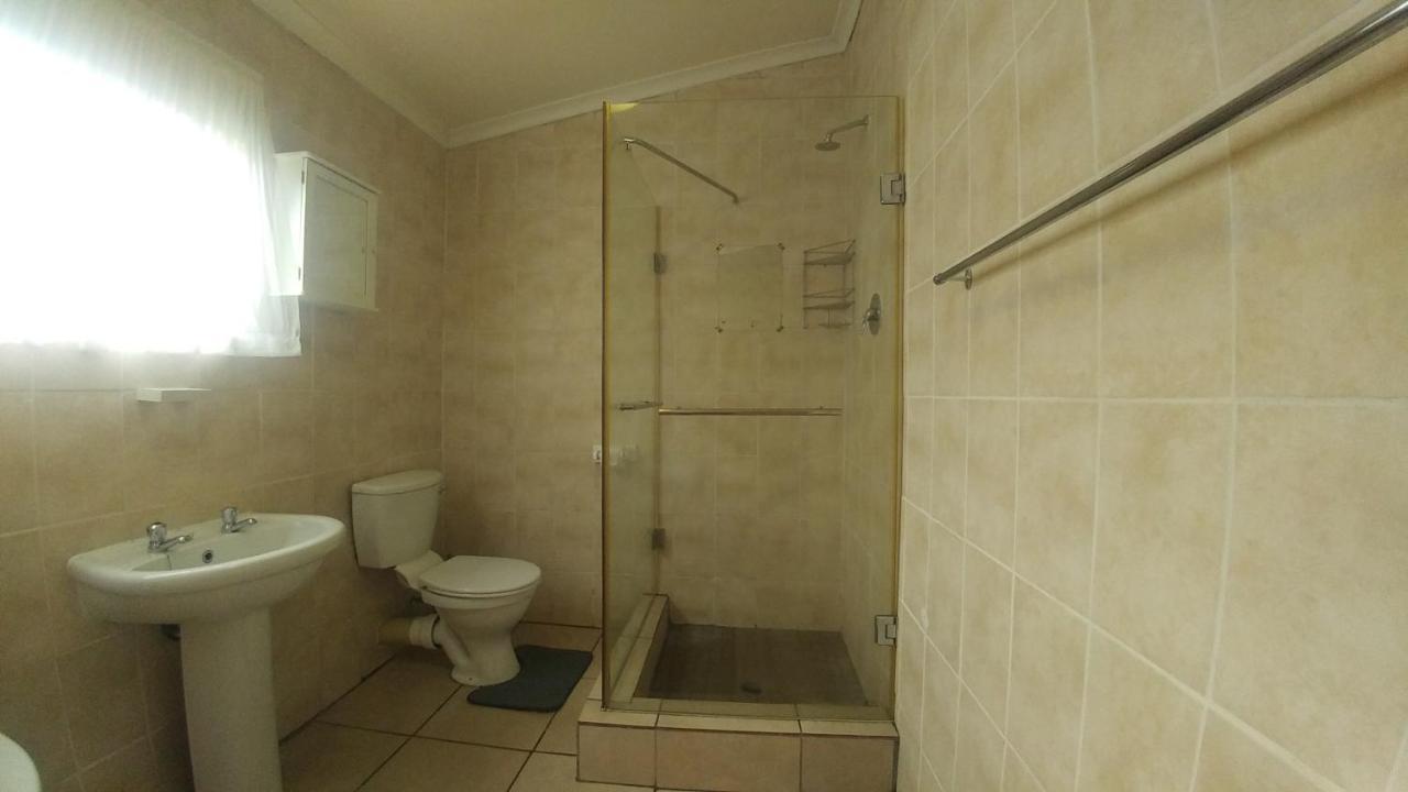 Four Seasons Self-Catering Guest House 格拉斯科普 外观 照片