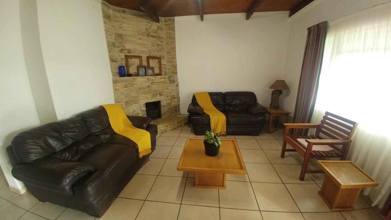 Four Seasons Self-Catering Guest House 格拉斯科普 外观 照片