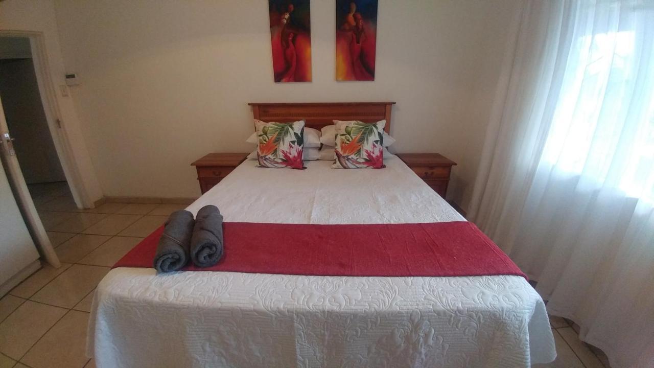 Four Seasons Self-Catering Guest House 格拉斯科普 外观 照片